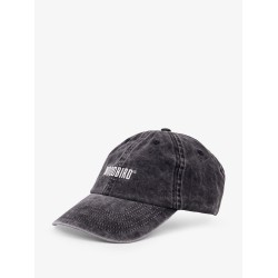 Cotton baseball hat with embroidered logo