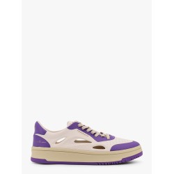 Low-top foam sneakers with lateral openwork