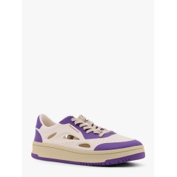 Low-top foam sneakers with lateral openwork