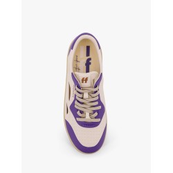 Low-top foam sneakers with lateral openwork