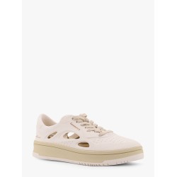Low-top foam sneakers with lateral openwork