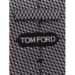 Silk tie