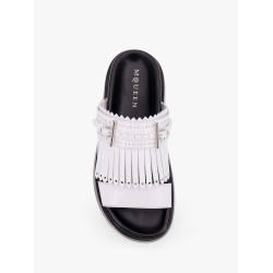 Leather sandals with fringe