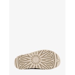 Rubber sandals with ugg embossed detail