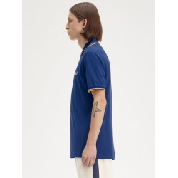 Classic polo shirt with logo embroidery