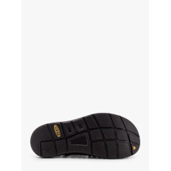 Open-air uneek sneakers