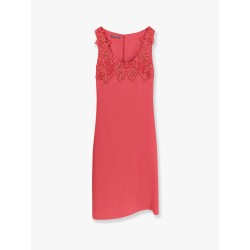 Dress with lace profile