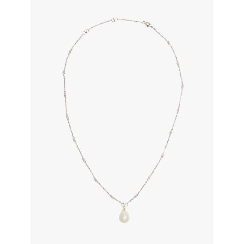 Metal necklace