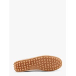 Canvas loafer with t timeless detail