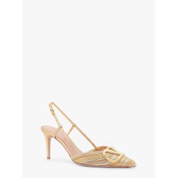 Valentino garavani décolleté with cornely embroidery and vlogo signature on the front