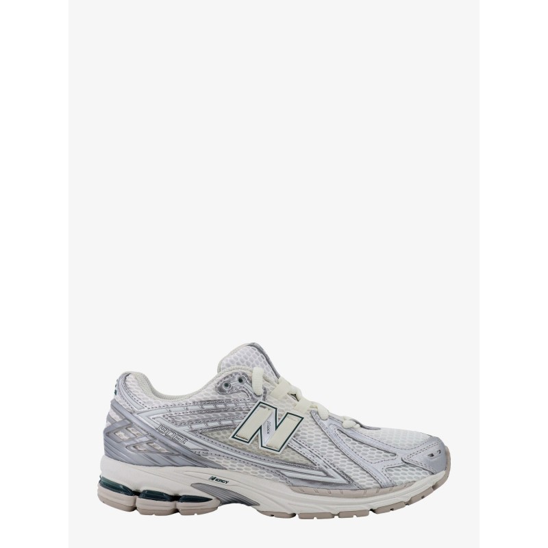 Mesh and leather sneakers