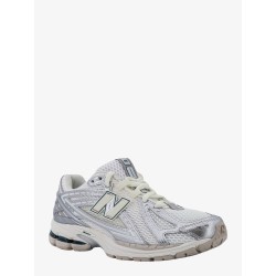 Mesh and leather sneakers