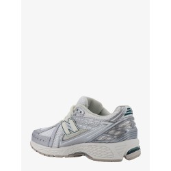 Mesh and leather sneakers