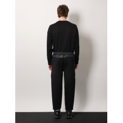 Neoprene trouser with padded details