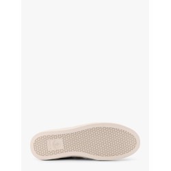 Low-top leather sneakers