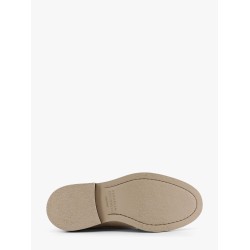 Suede lace-up shoe with contrasting midsole