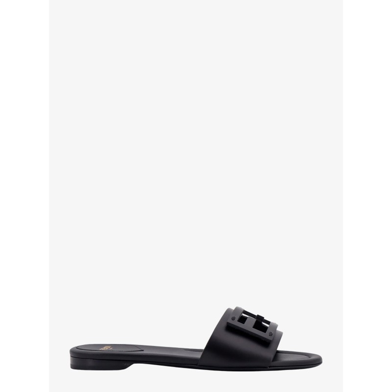 Baguette leather slides