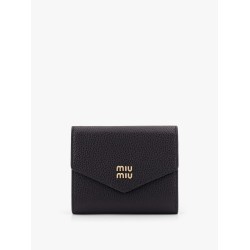 Leather small wallet with metal logo lettering