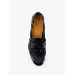 Leather loafer with iconic tassels
