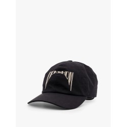 Cotton baseball hat with logo on the front