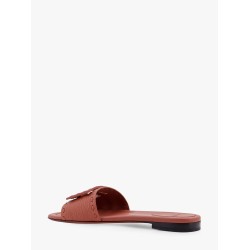 Baguette leather slides