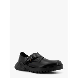 Derby leather moccasin with aluminum buckle with logo detail