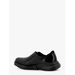 Derby leather moccasin with aluminum buckle with logo detail