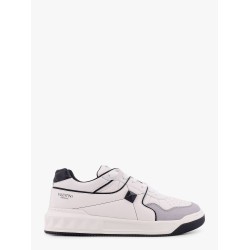One-stud low-top valentino garavani leather sneakers