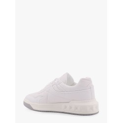 One-stud low-top valentino garavani leather sneakers