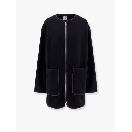 Wool blend coat with lateral slits