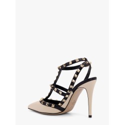 Rockstud leather slingback with iconic studs