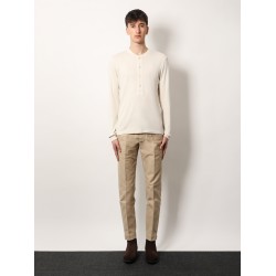 Cotton trosuer with leather logo patch