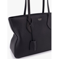 Leather shoulder bag with logo on the front