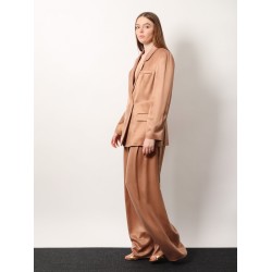 Viscose and cupro with silk lining