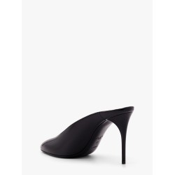 Patent leather mule