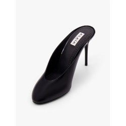 Patent leather mule