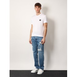 Cotton t-shirt with metal logo patch