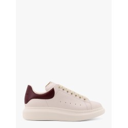 Oversize leather sneakers with back contrasting patch