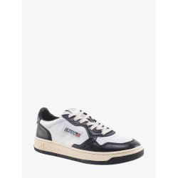 Leather sneakers