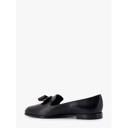 Zarina leather loafer