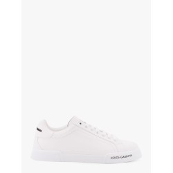 Leather sneakers with lateral logo patch