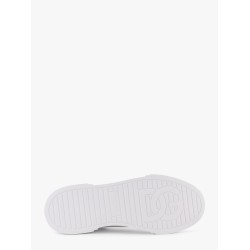 Leather sneakers with lateral logo patch