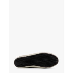 Leather sneakers with back laminated patch