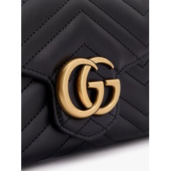 Gg marmont matelassé leather shoulder bag with frontal logo