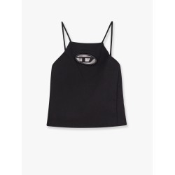 T-wilit top with oval d detail