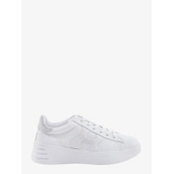 Leather sneakers with glittered patch