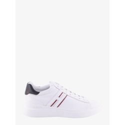 H580 leather sneakers