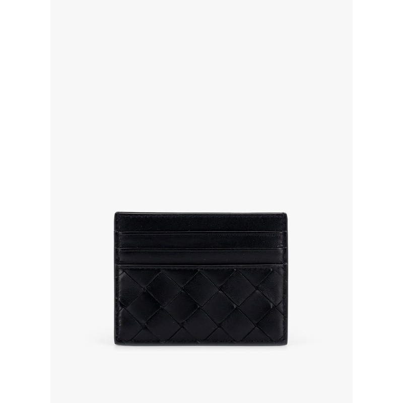 Leather card holder with woven pattern