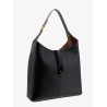 Leather shoulder bag wih iconic metal detail