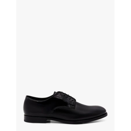 Lace-up patent leather shoe